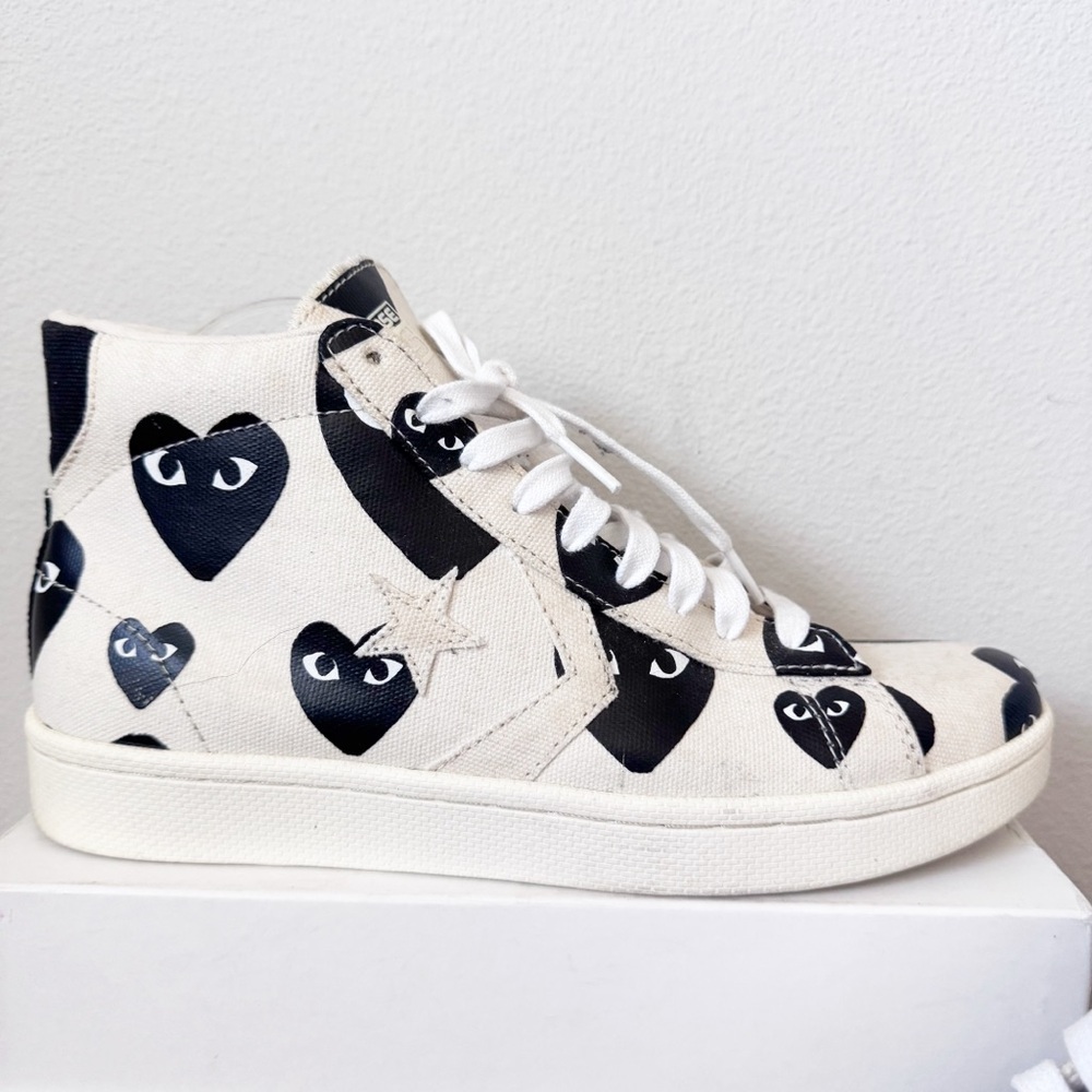 Comme des Garcons Play x Converse hi-tops - Picture 5 of 11